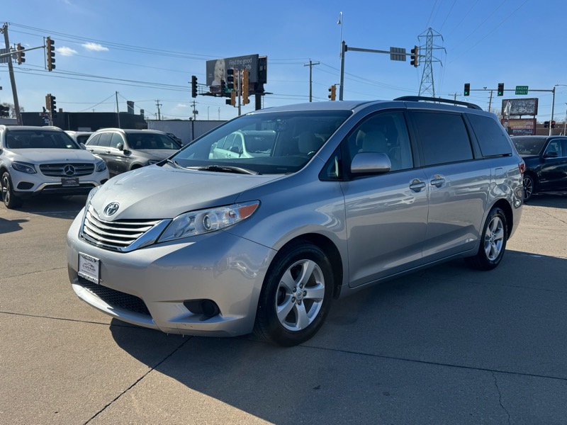 Toyota Sienna LE FWD 8-Passenger V6 2015