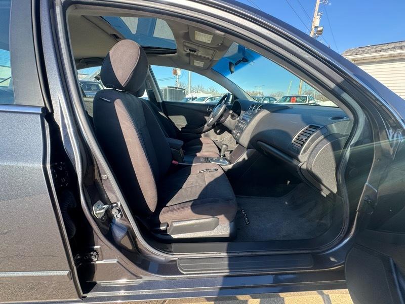 Nissan Altima 2.5 S 2011