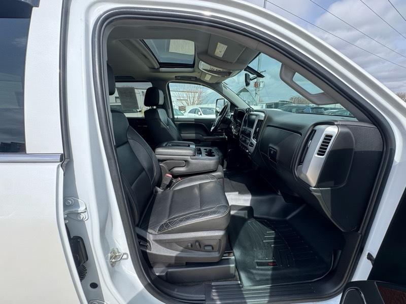 GMC Sierra 1500 SLT Crew Cab Short Box 4WD 2017