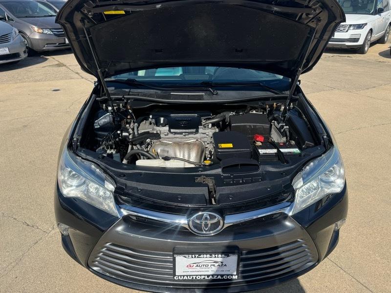 Toyota Camry 4dr Sdn I4 Auto XLE (Natl) 2015