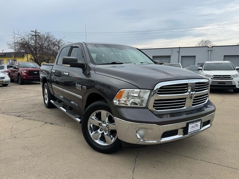 RAM 1500 SLT Crew Cab SWB 4WD 2015