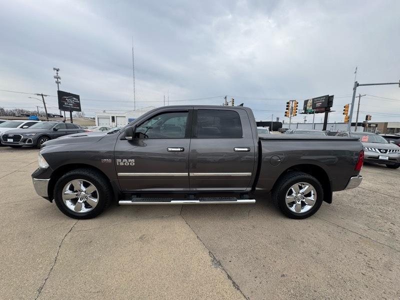 RAM 1500 SLT Crew Cab SWB 4WD 2015
