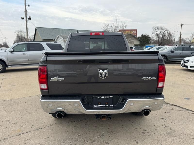 RAM 1500 SLT Crew Cab SWB 4WD 2015