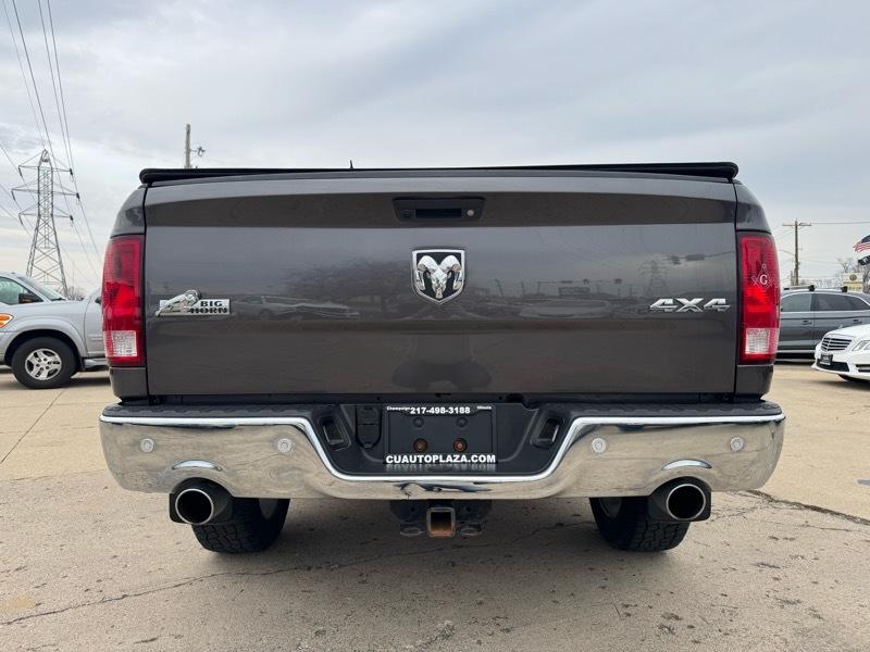 RAM 1500 SLT Crew Cab SWB 4WD 2015