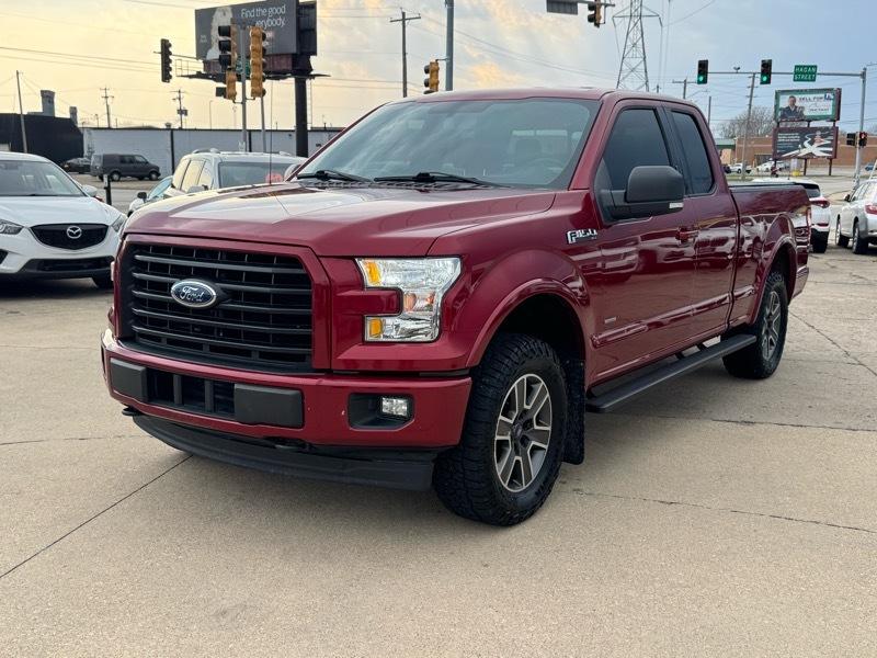 Ford F-150 4WD SuperCab 133" XLT 2017