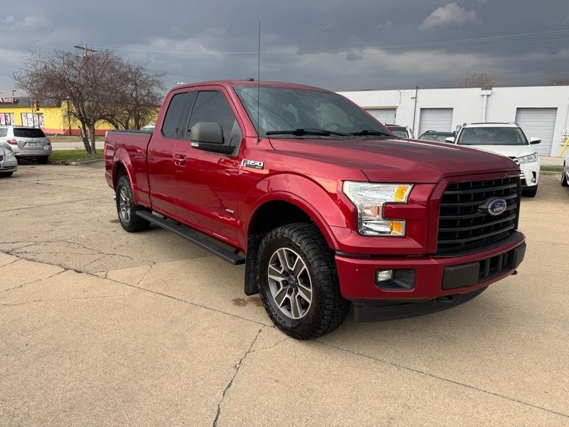 Ford F-150 4WD SuperCab 133" XLT 2017