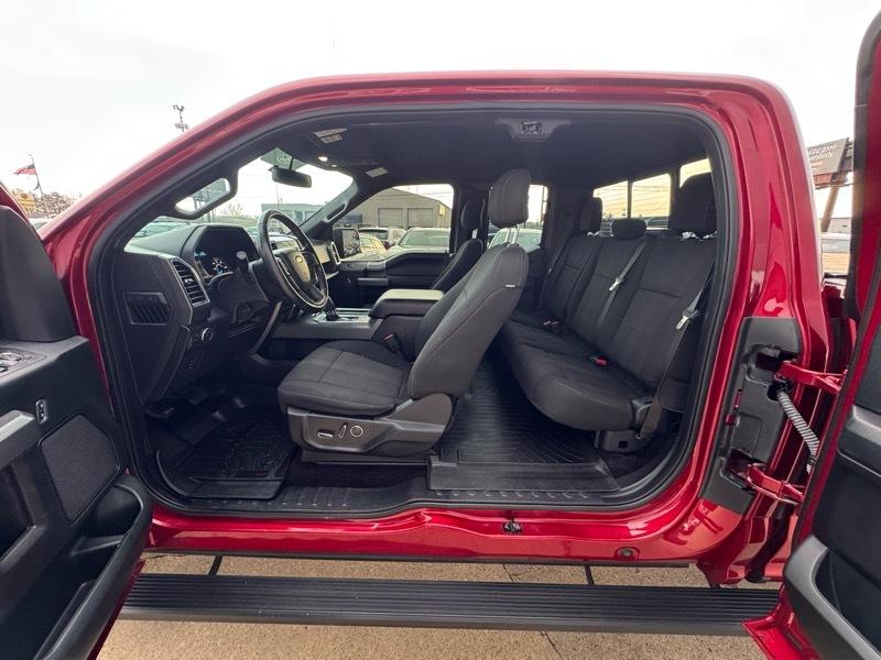 Ford F-150 4WD SuperCab 133" XLT 2017