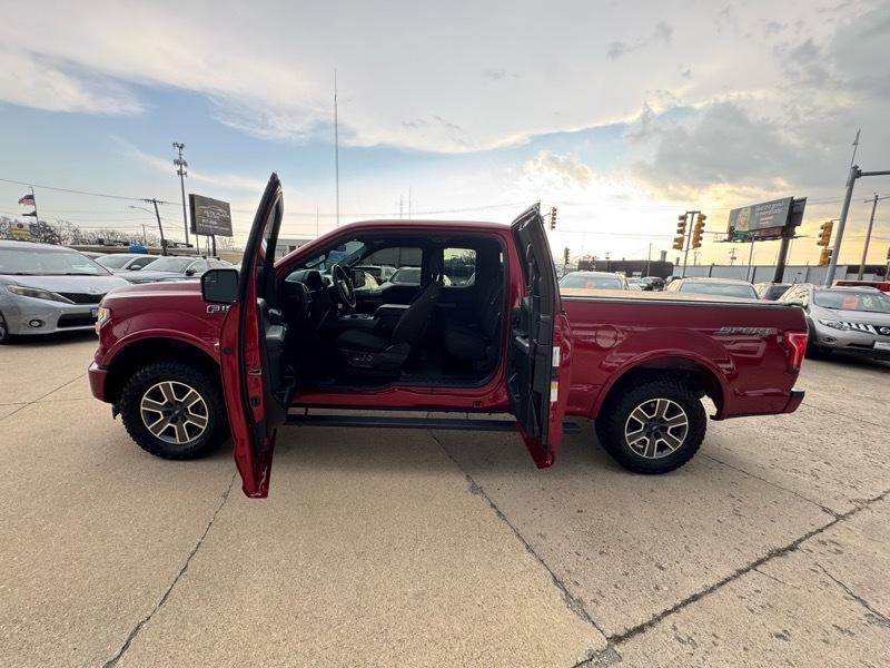 Ford F-150 4WD SuperCab 133" XLT 2017