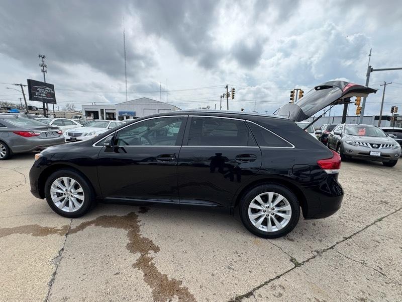 Toyota Venza LE I4 AWD 2015