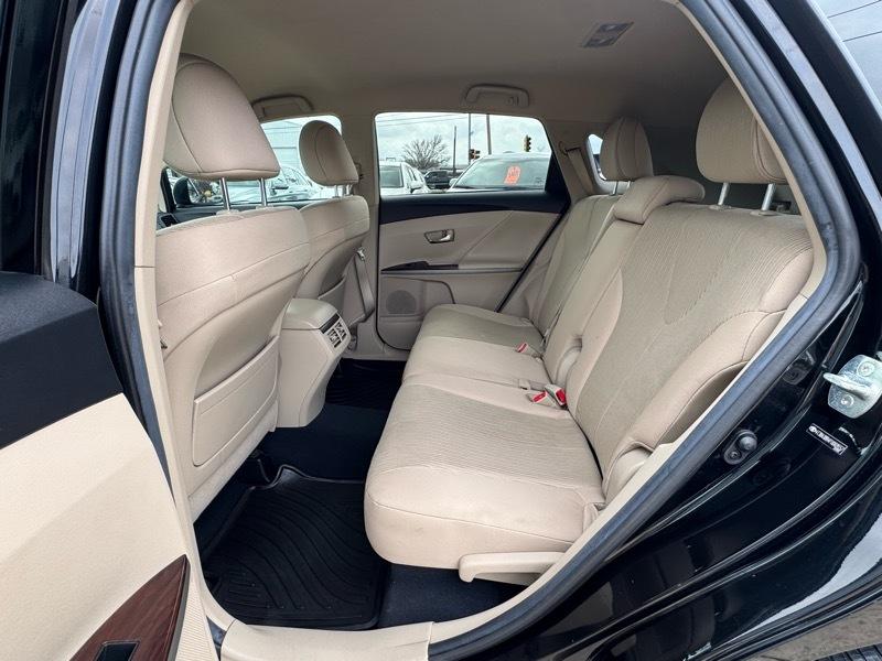 Toyota Venza LE I4 AWD 2015