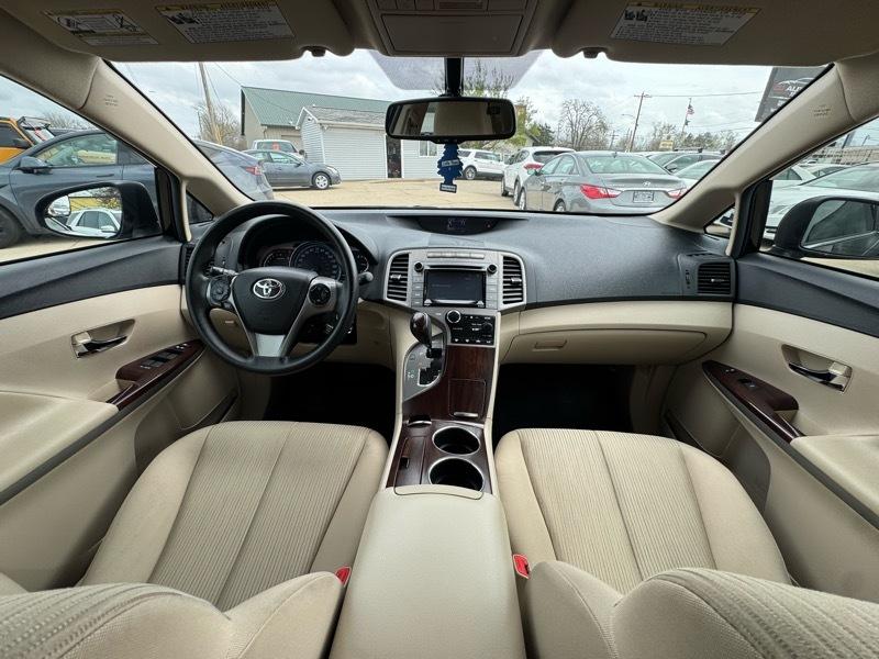 Toyota Venza LE I4 AWD 2015