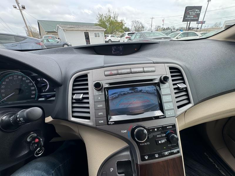 Toyota Venza LE I4 AWD 2015