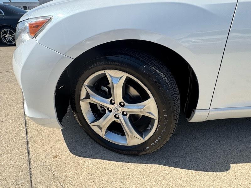 Toyota Venza 4dr Wgn V6 AWD (Natl) 2010