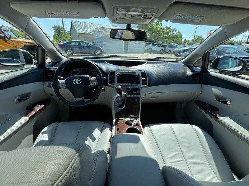 Toyota Venza 4dr Wgn V6 AWD (Natl) 2010