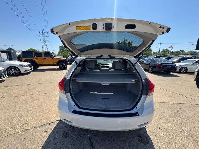 Toyota Venza 4dr Wgn V6 AWD (Natl) 2010