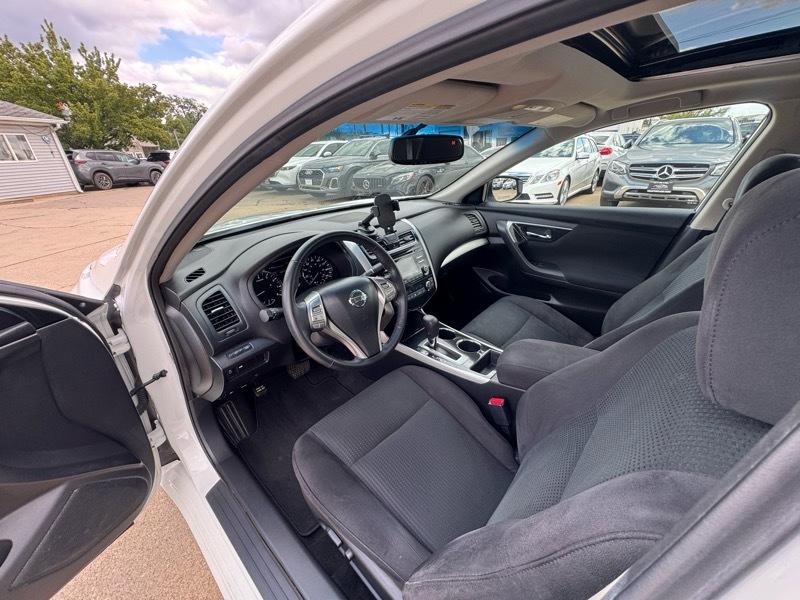 Nissan Altima 2.5 SV 2014