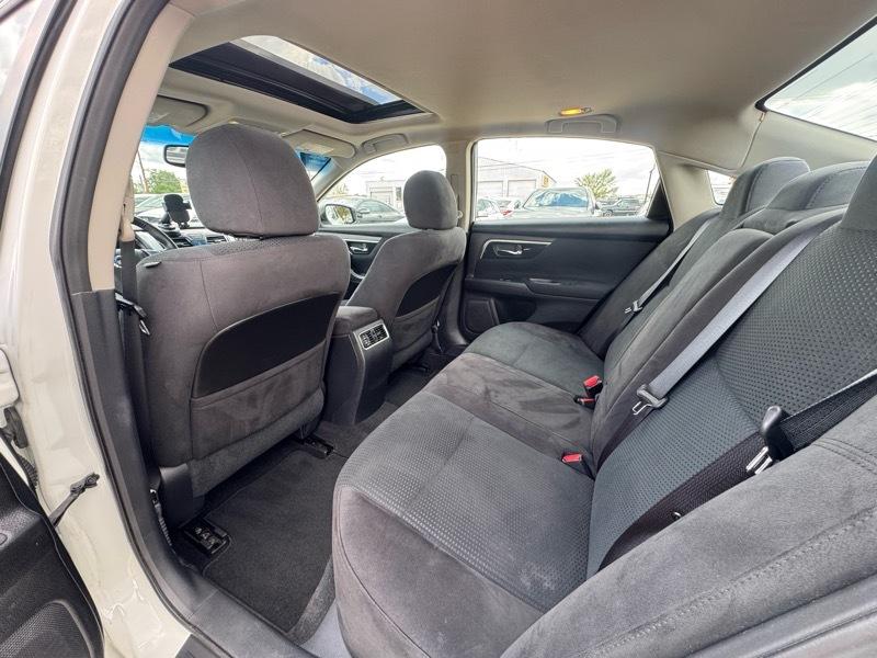 Nissan Altima 2.5 SV 2014