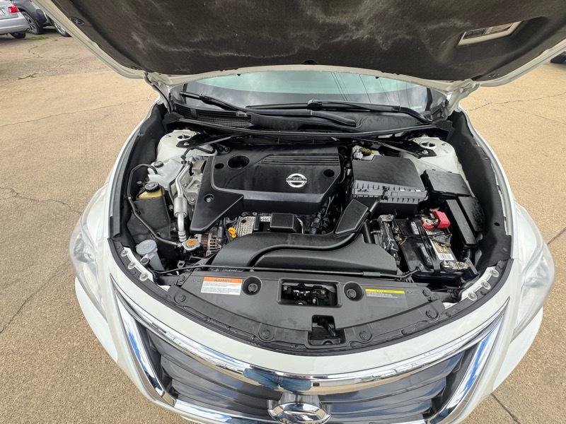 Nissan Altima 2.5 SV 2014