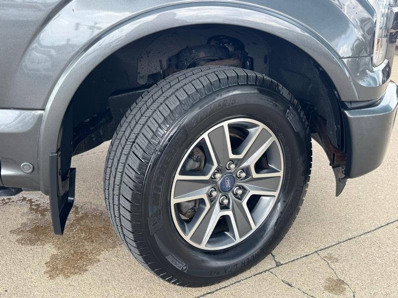 Ford F-150 XL SuperCrew 5.5-ft. Bed 4WD 2015