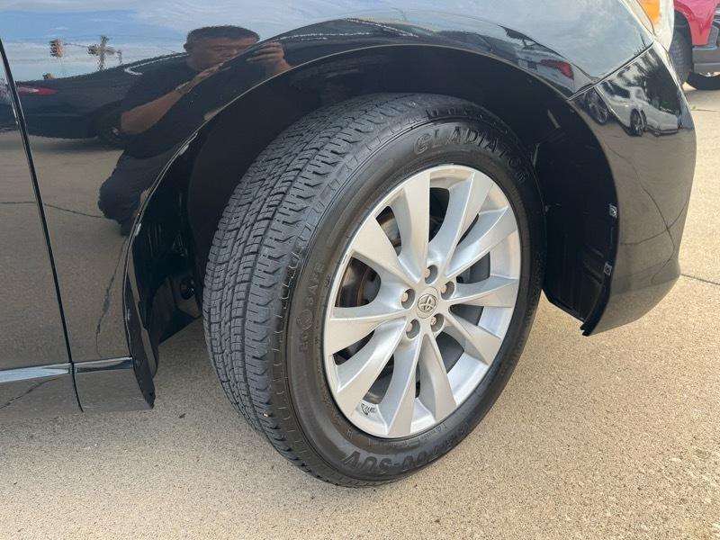 Toyota Venza 4dr Wgn I4 AWD XLE (Natl) 2015