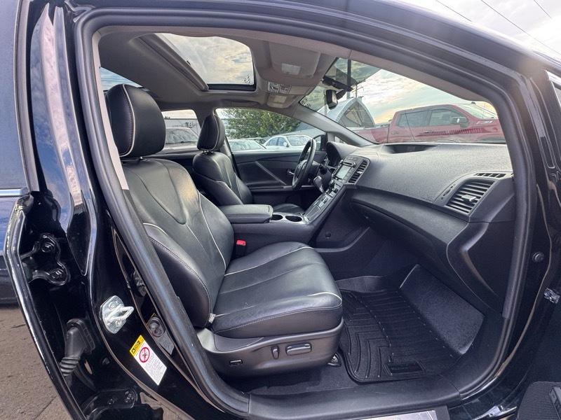 Toyota Venza 4dr Wgn I4 AWD XLE (Natl) 2015