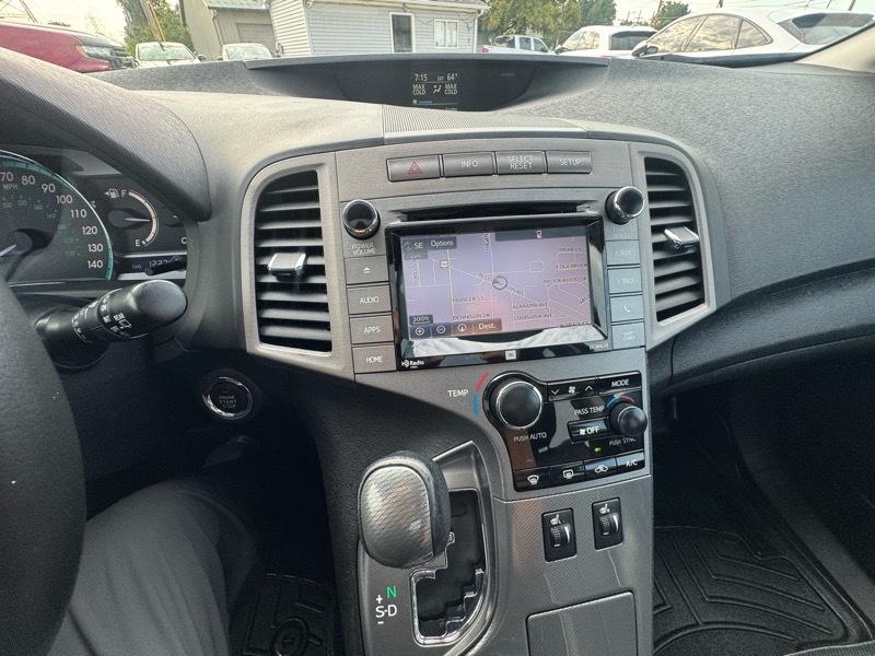 Toyota Venza 4dr Wgn I4 AWD XLE (Natl) 2015