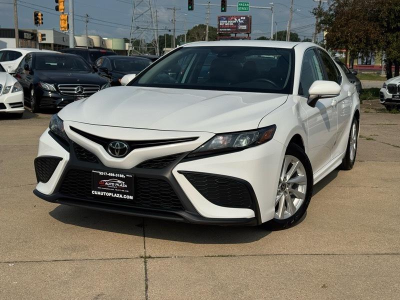 Toyota Camry SE 2024