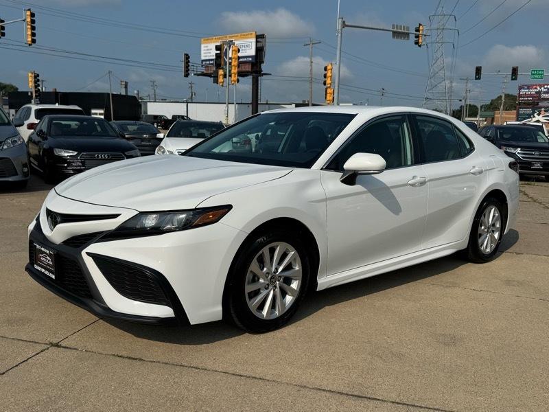 Toyota Camry SE 2024