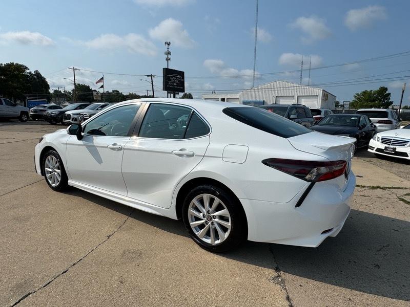 Toyota Camry SE 2024