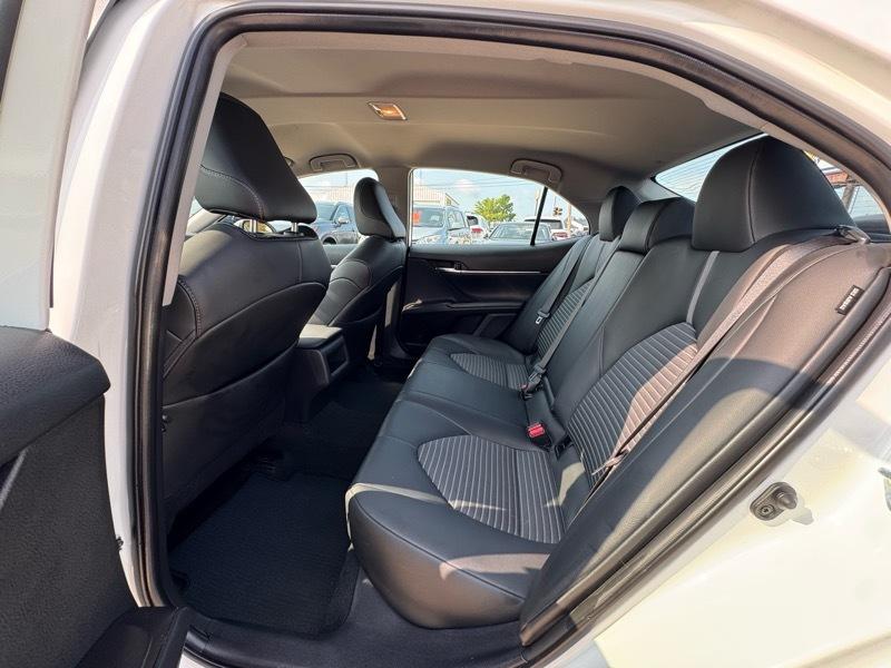 Toyota Camry SE 2024