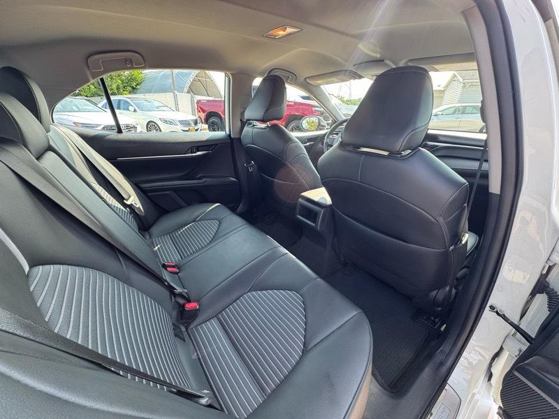 Toyota Camry SE 2024