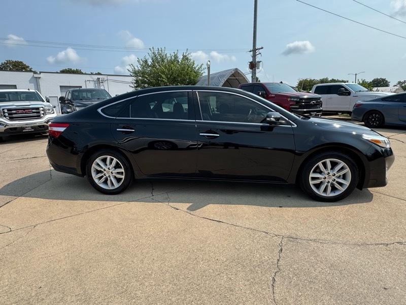 Toyota Avalon 4dr Sdn XLE (Natl) 2013