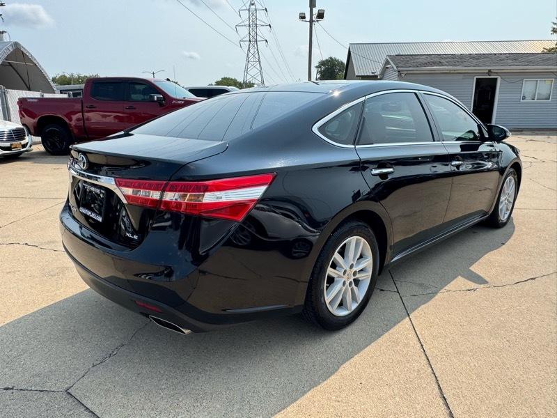 Toyota Avalon 4dr Sdn XLE (Natl) 2013