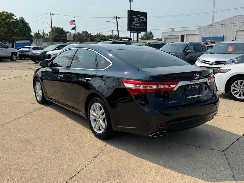 Toyota Avalon 4dr Sdn XLE (Natl) 2013