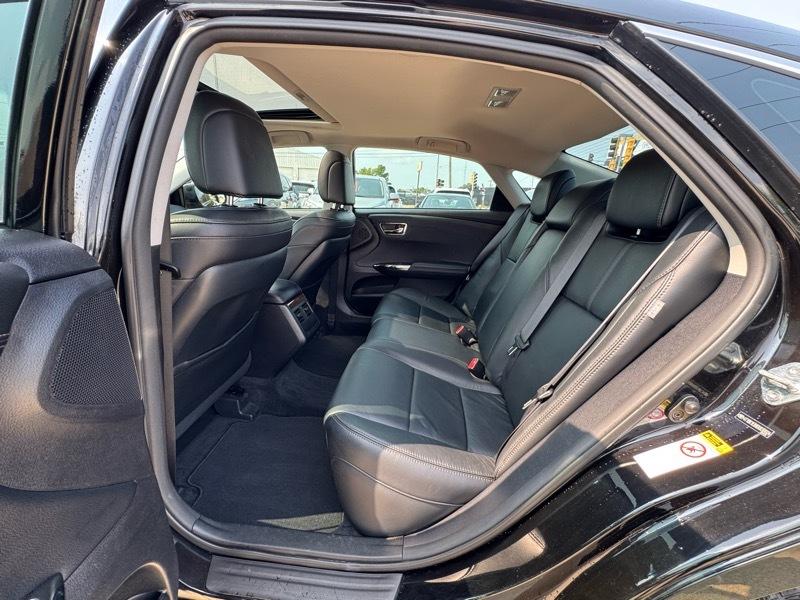 Toyota Avalon 4dr Sdn XLE (Natl) 2013