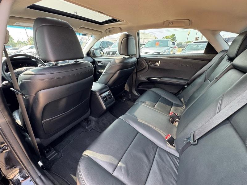 Toyota Avalon 4dr Sdn XLE (Natl) 2013