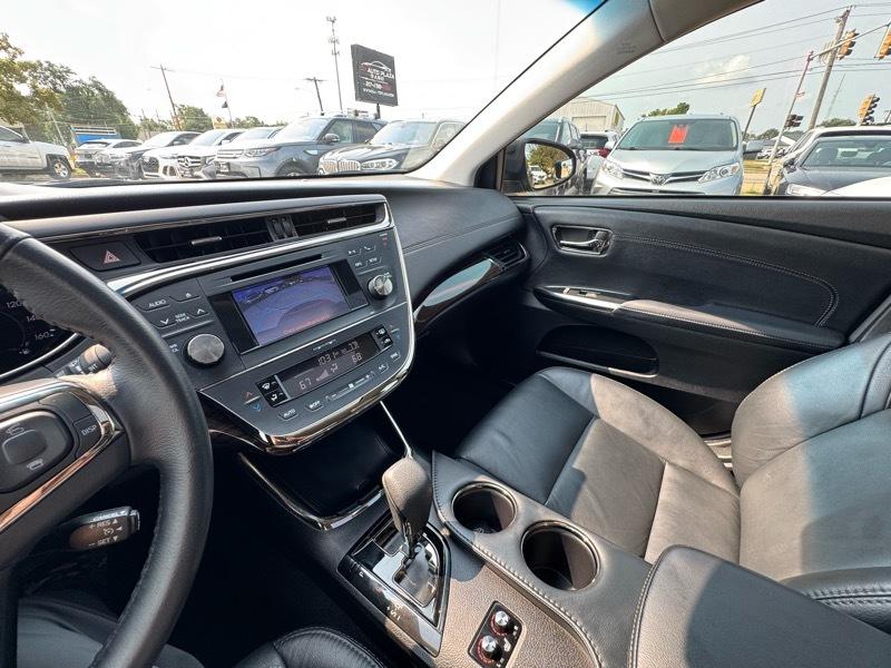 Toyota Avalon 4dr Sdn XLE (Natl) 2013