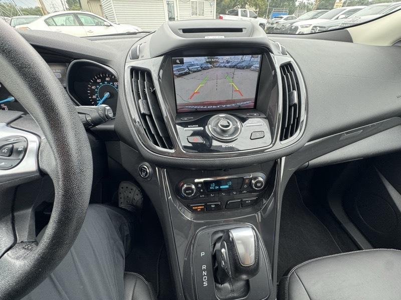 Ford Escape Titanium 4WD 2015