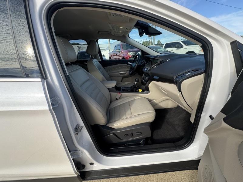 Ford Escape Titanium FWD 2017