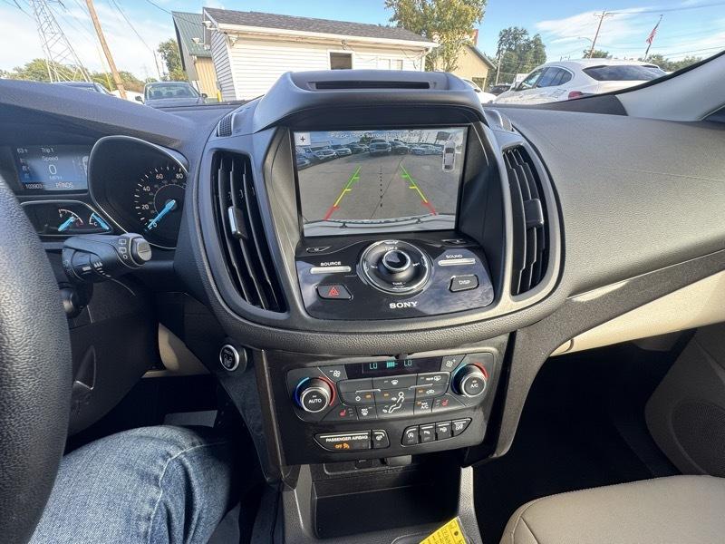 Ford Escape Titanium FWD 2017