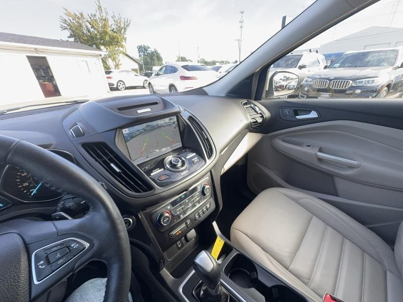Ford Escape Titanium FWD 2017