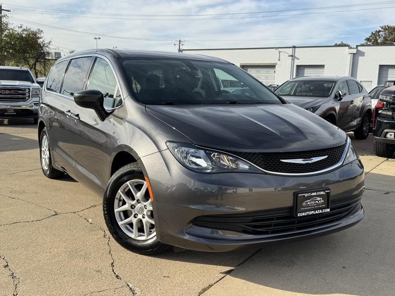 Chrysler Pacifica Touring 2017