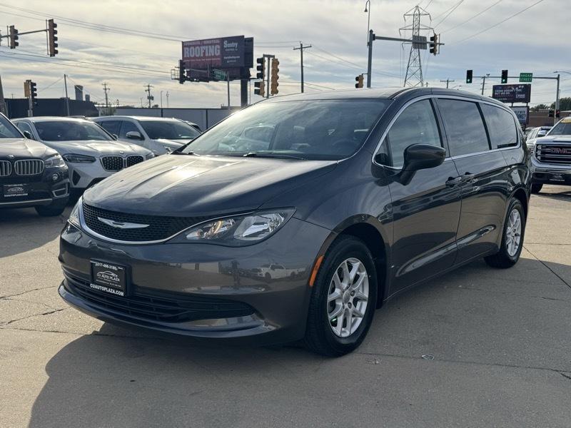 Chrysler Pacifica Touring 2017