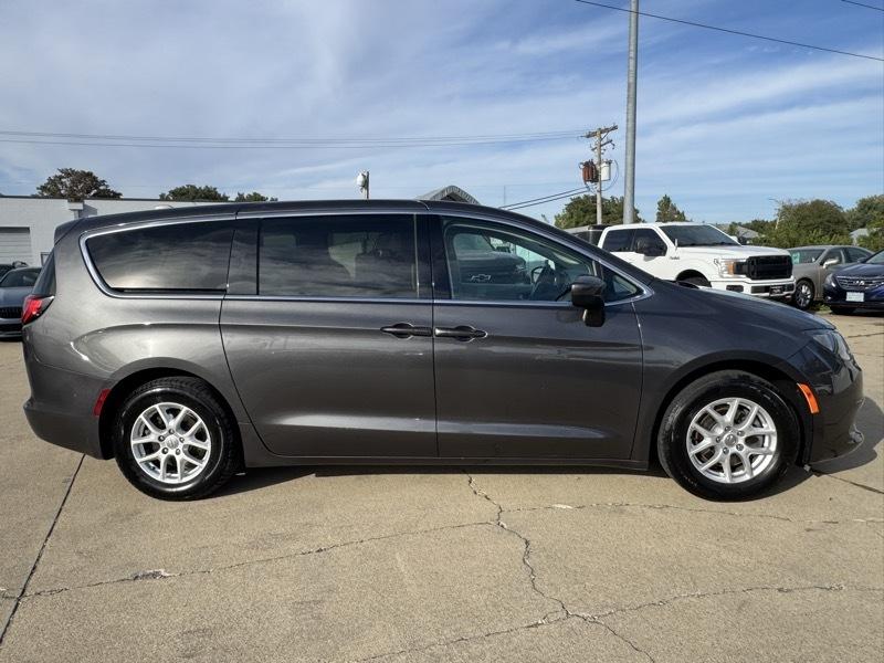 Chrysler Pacifica Touring 2017