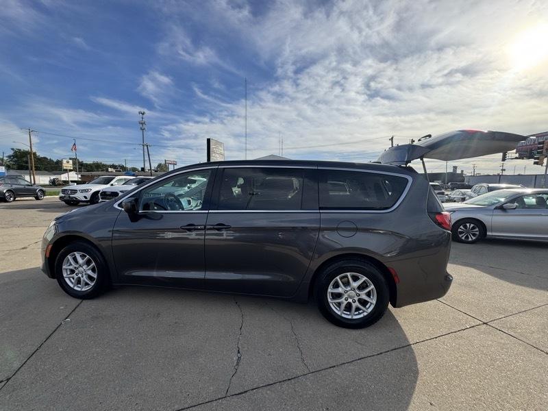 Chrysler Pacifica Touring 2017