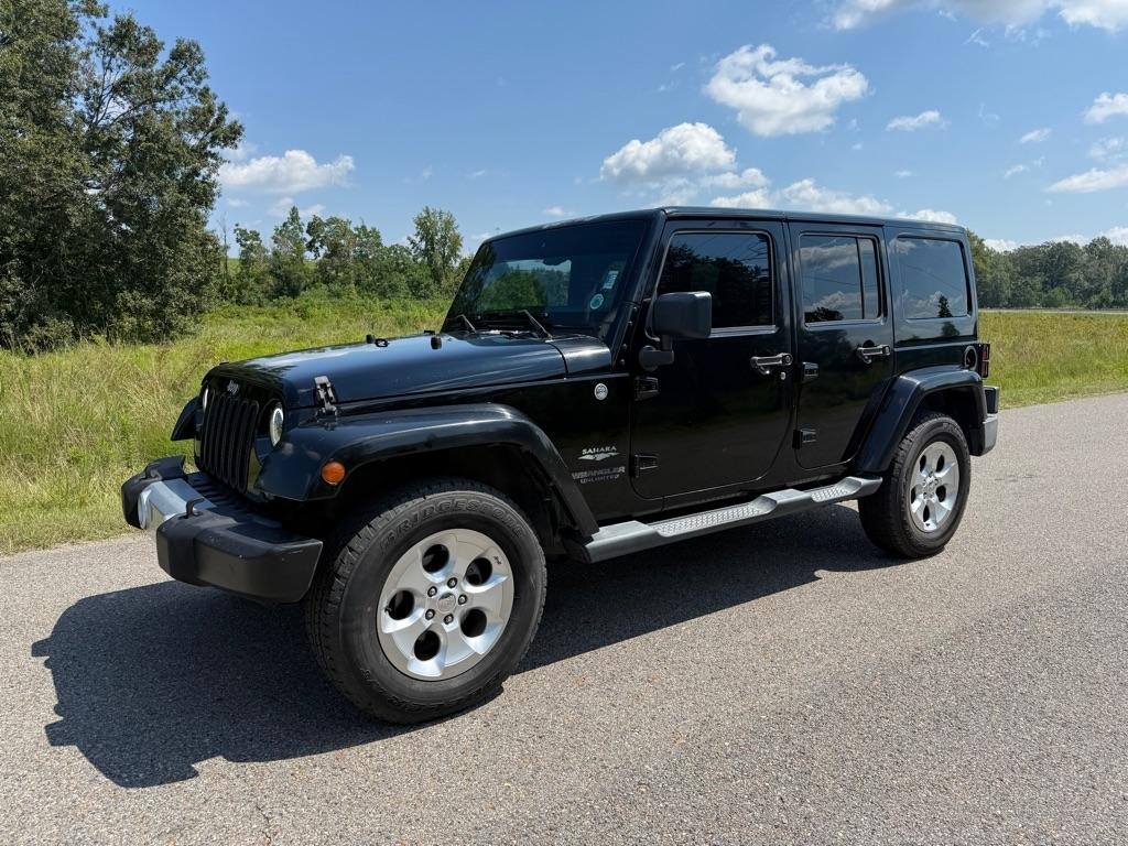 2014 Jeep Wrangler Unlimited Sahara 4WD