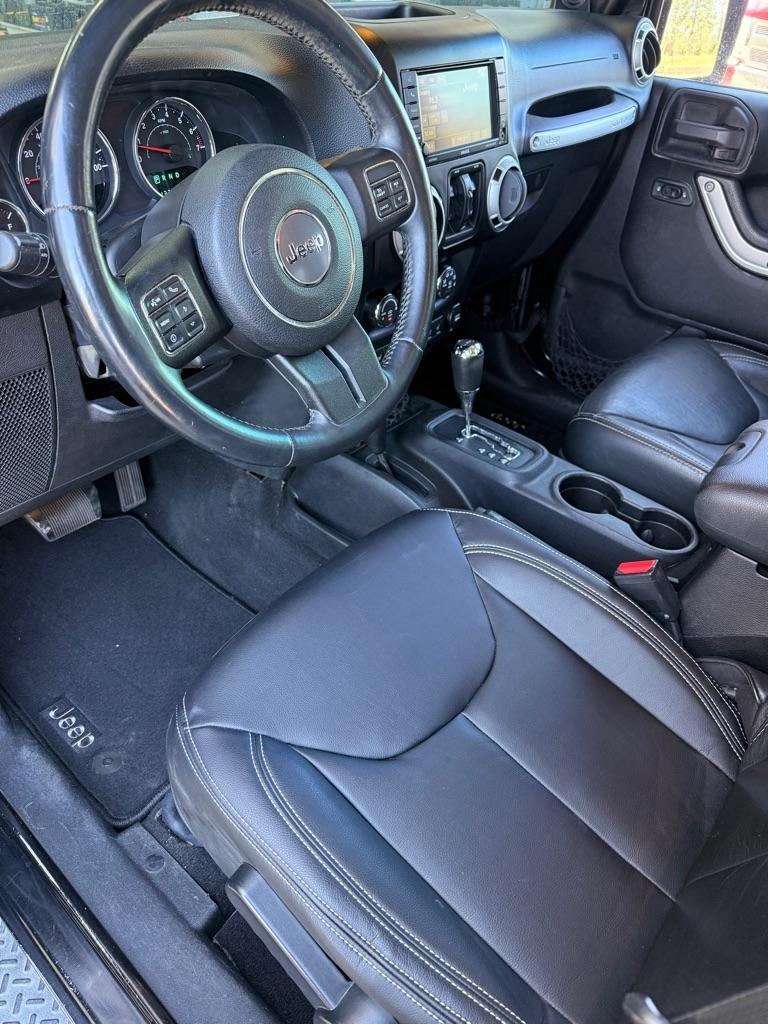 Jeep Wrangler Unlimited Sahara 4WD 2014