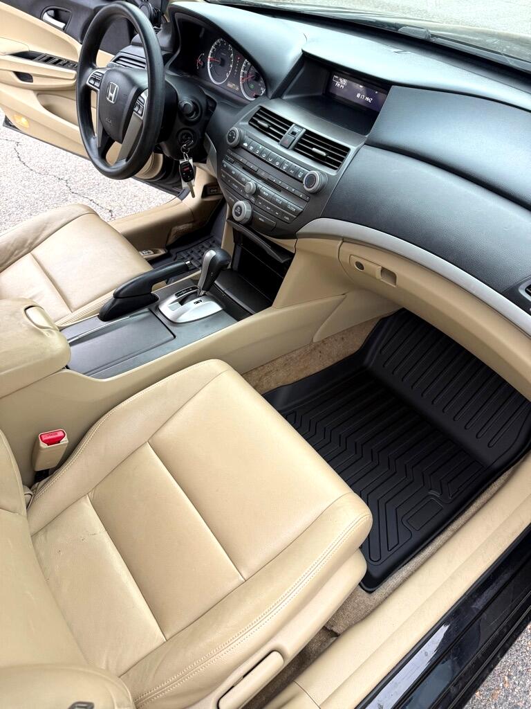 Honda Accord LX sedan AT 2012