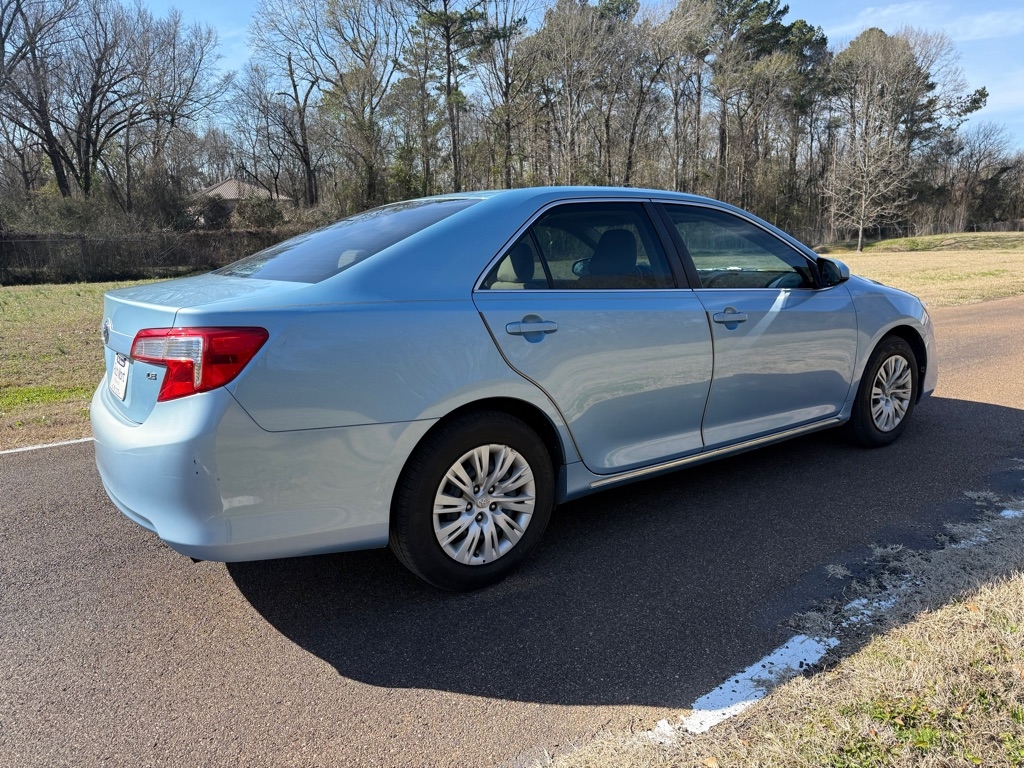 Toyota Camry SE 2012