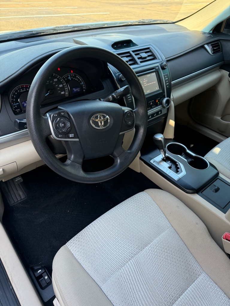 Toyota Camry SE 2012